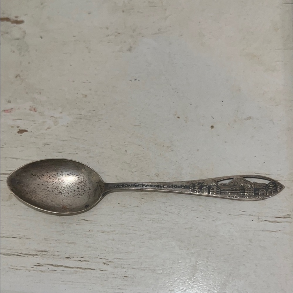 Antique Glacier National Park Many Hotel sterling Silver Spoon